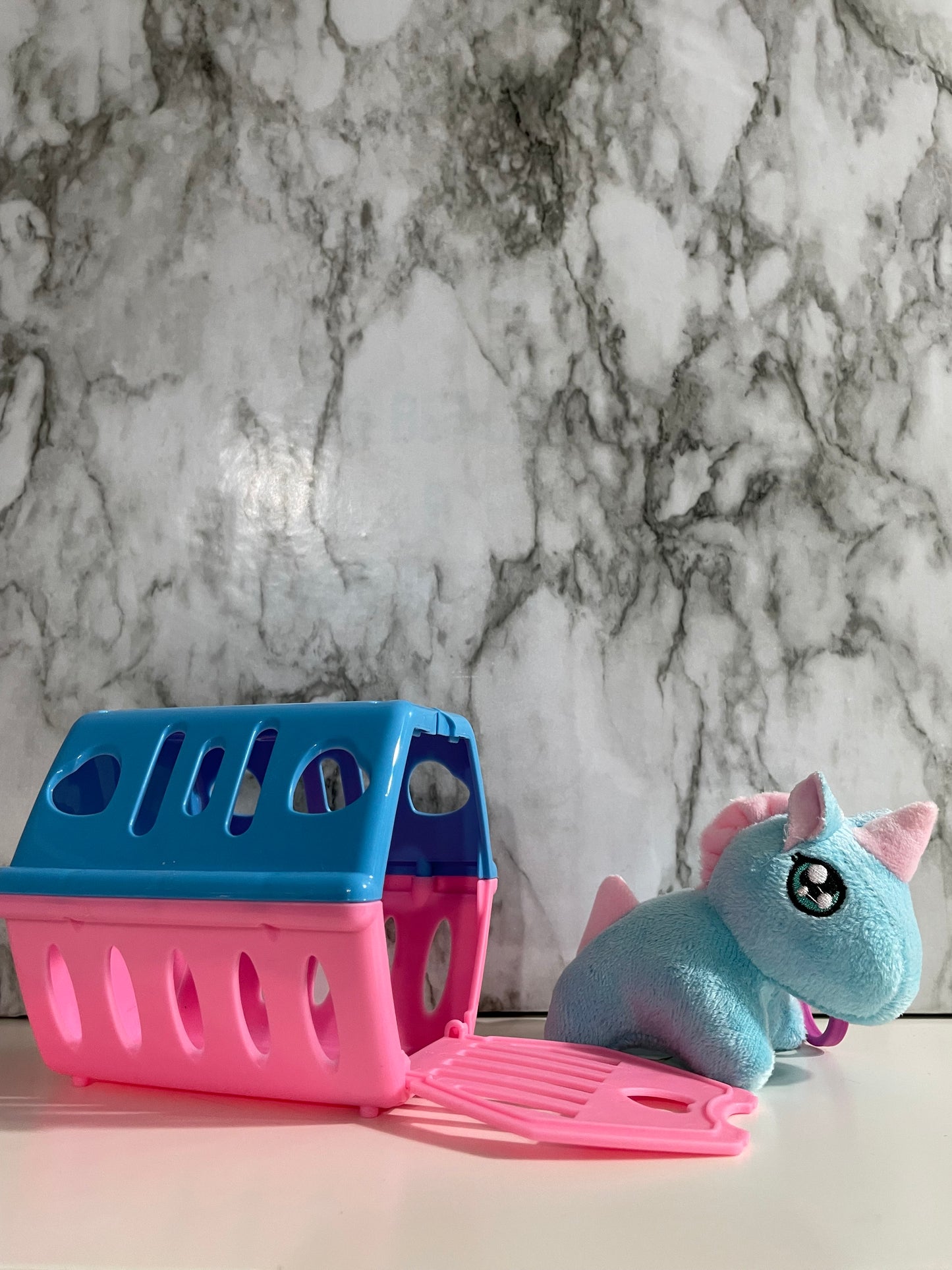 Plush Animal Playhouse Carrier- Blue Unicorn