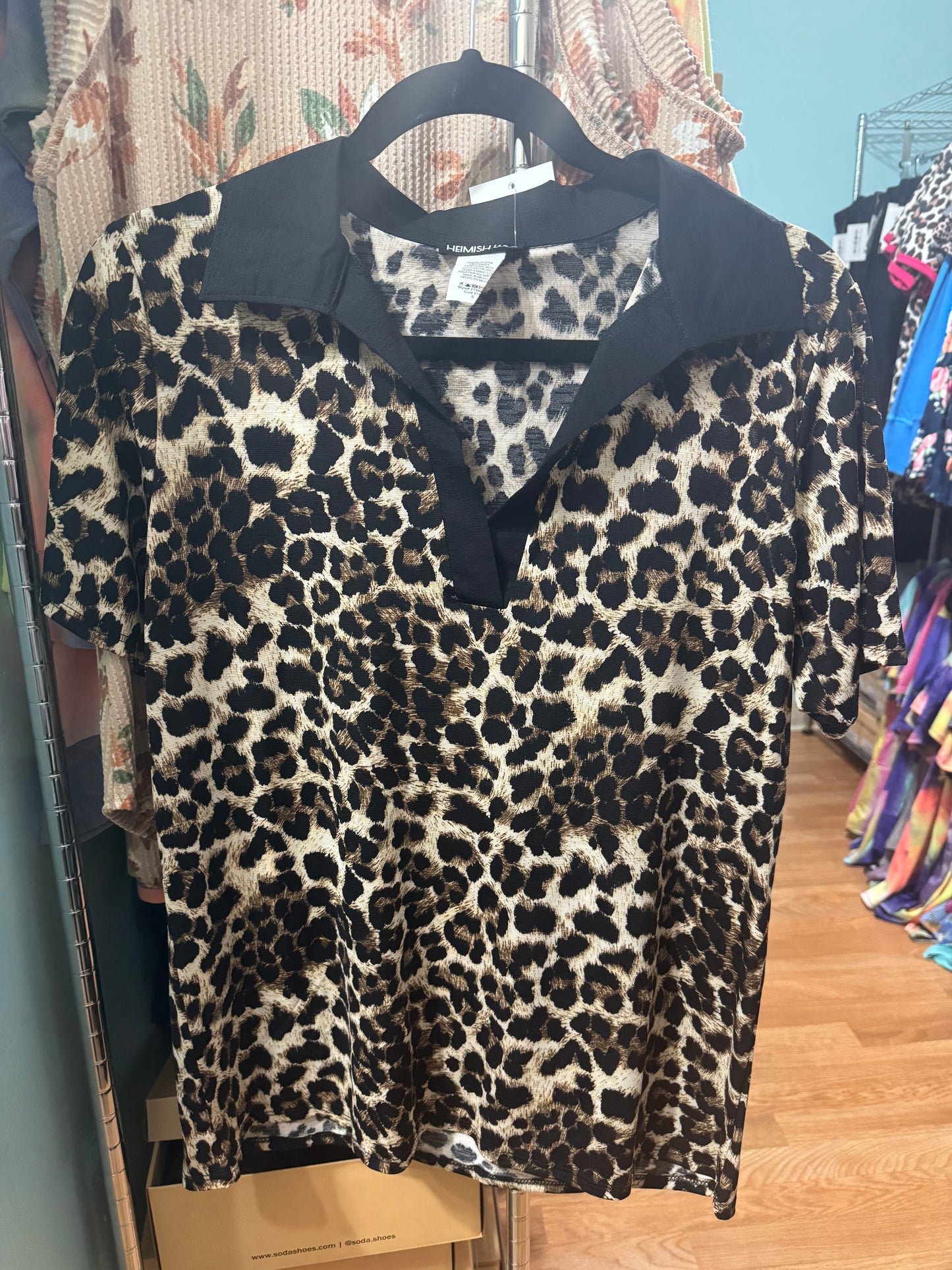Cheetah Top with Black Collar